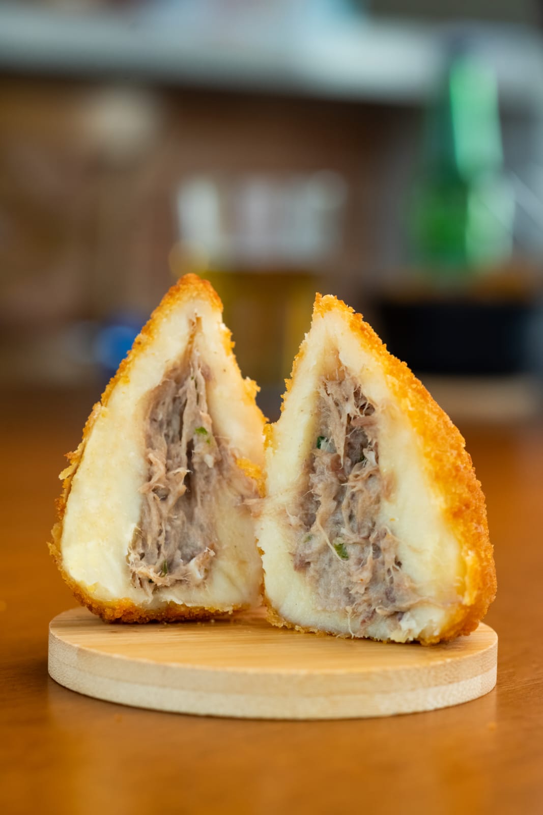 Coxinha de Mandioca com Recheio de  Costela – 120g
